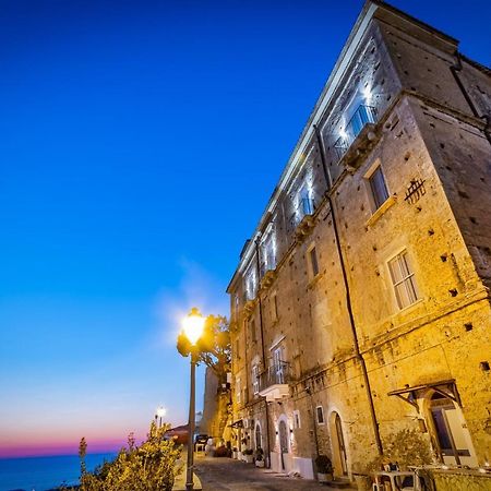 Al Duomo B&B อามันเตีย ภายนอก รูปภาพ