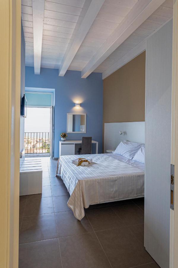 Al Duomo B&B อามันเตีย ภายนอก รูปภาพ