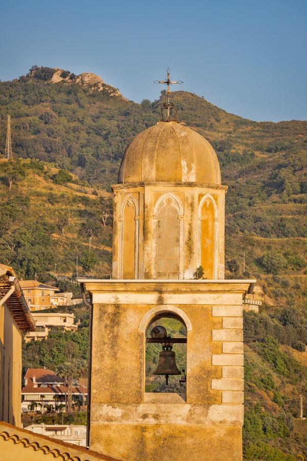 Al Duomo B&B อามันเตีย ภายนอก รูปภาพ