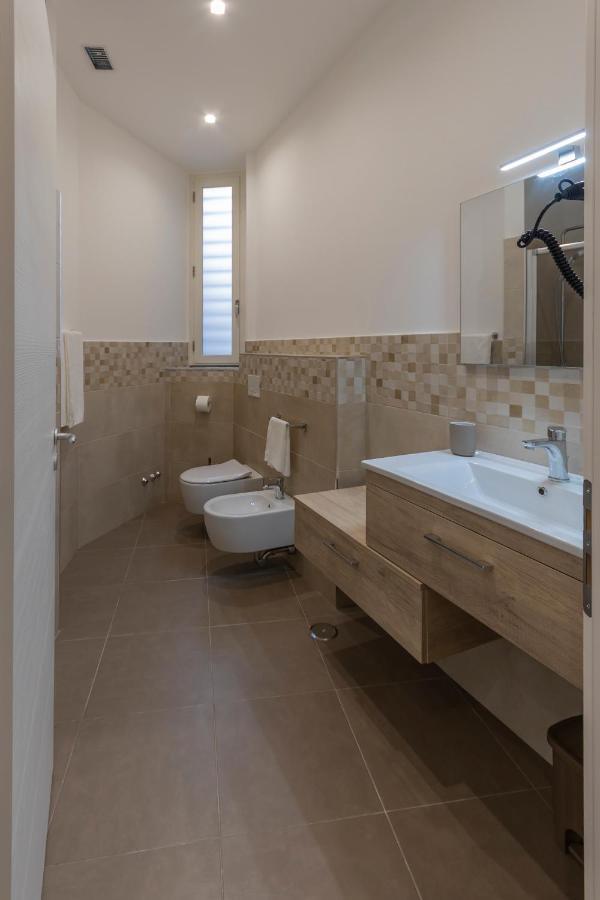 Al Duomo B&B อามันเตีย ภายนอก รูปภาพ