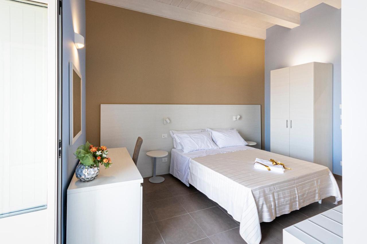 Al Duomo B&B อามันเตีย ภายนอก รูปภาพ